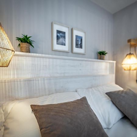 Yd Stunning Terrace On The Accademia Apartment Firenze Bagian luar foto