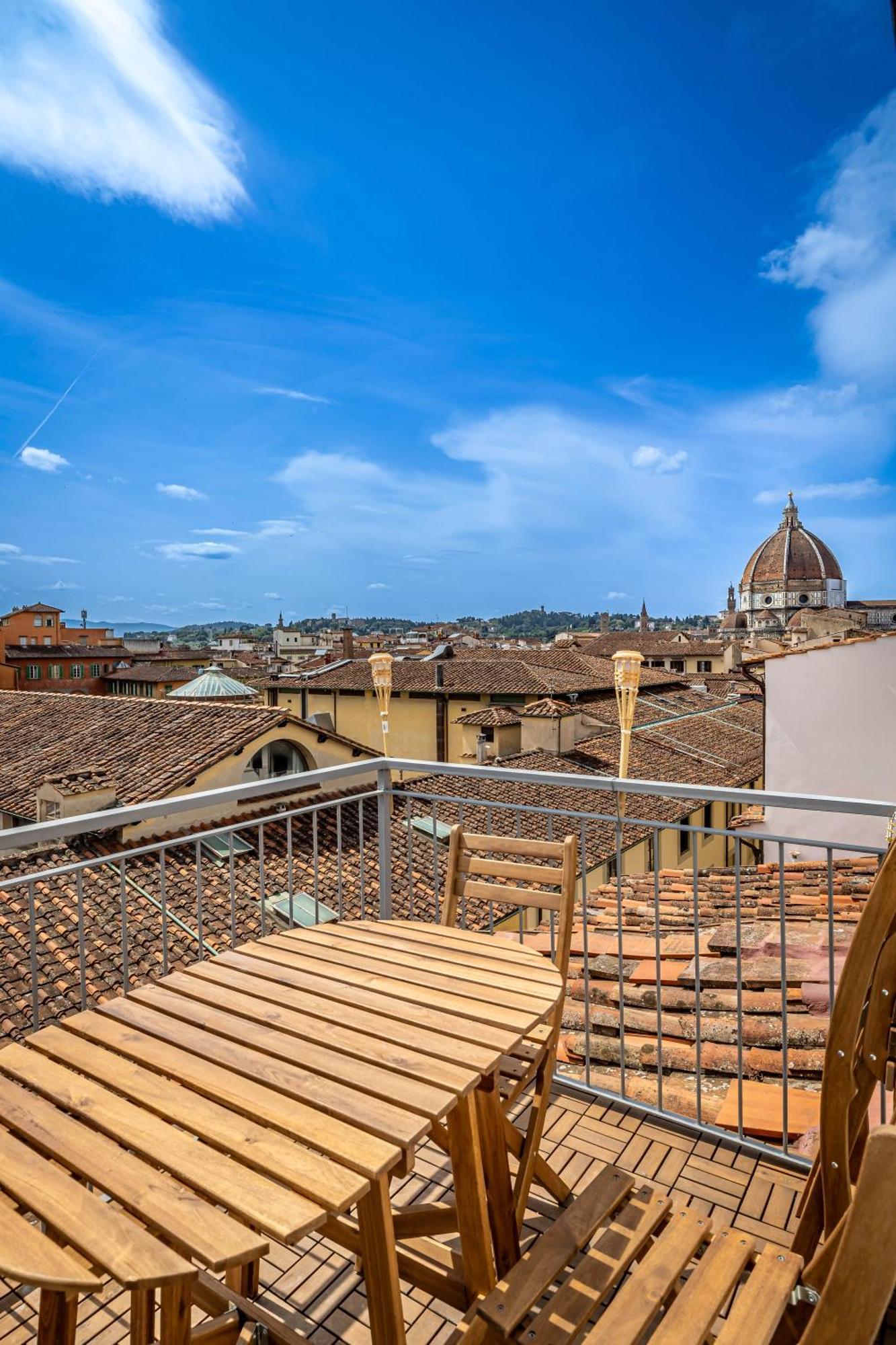 Yd Stunning Terrace On The Accademia Apartment Firenze Bagian luar foto