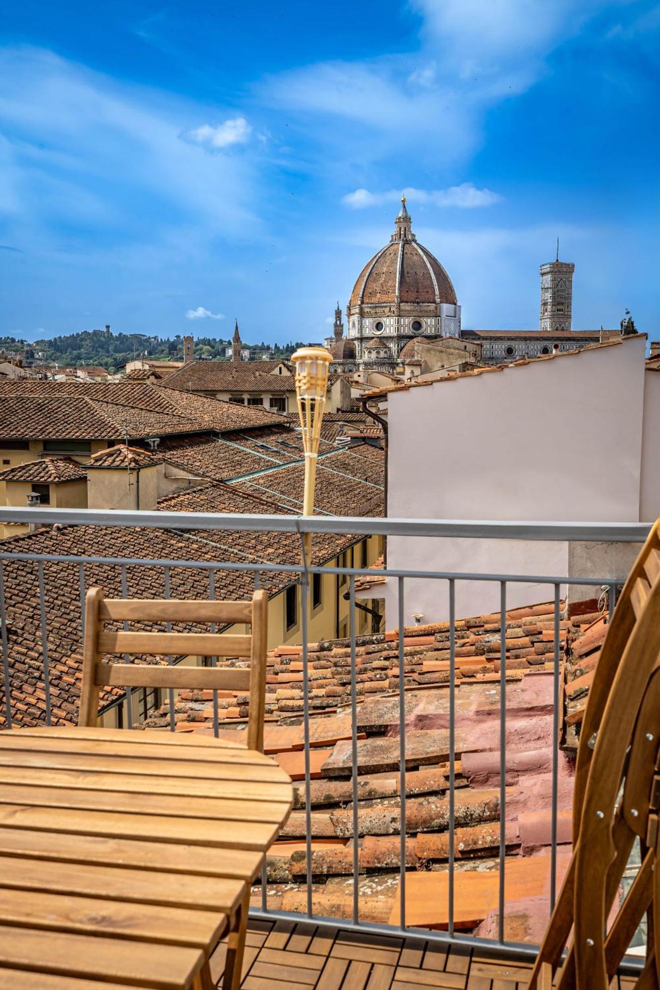 Yd Stunning Terrace On The Accademia Apartment Firenze Bagian luar foto