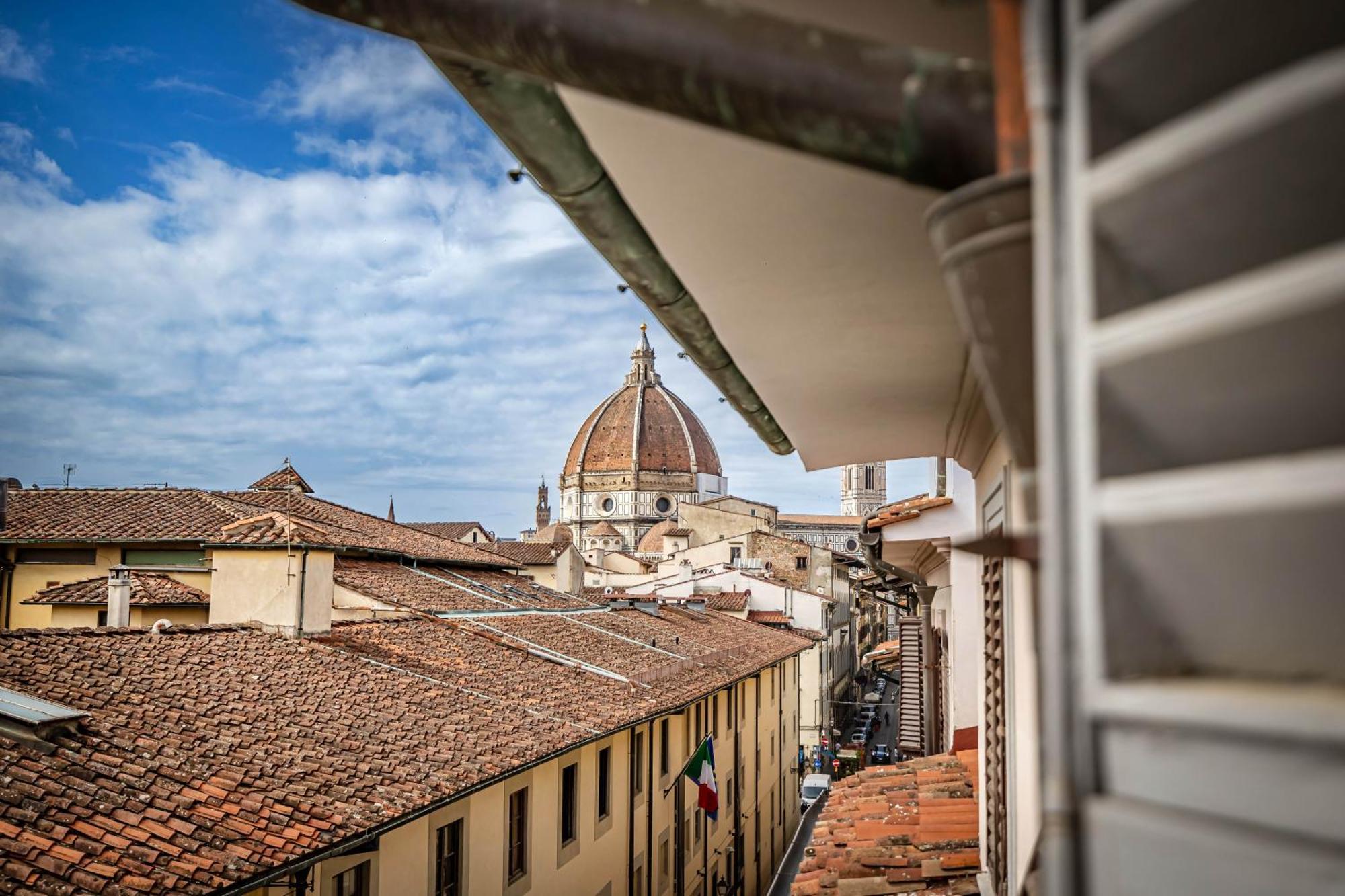 Yd Stunning Terrace On The Accademia Apartment Firenze Bagian luar foto