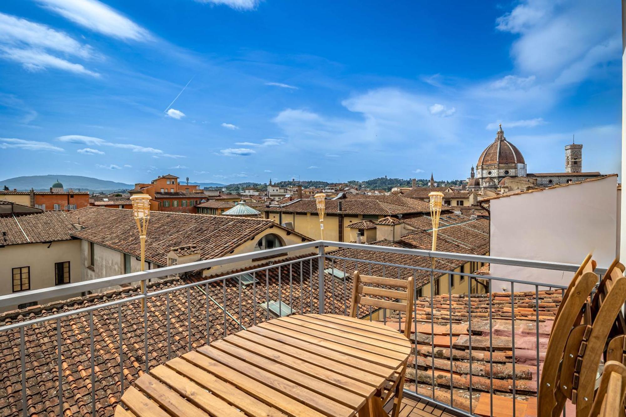 Yd Stunning Terrace On The Accademia Apartment Firenze Bagian luar foto