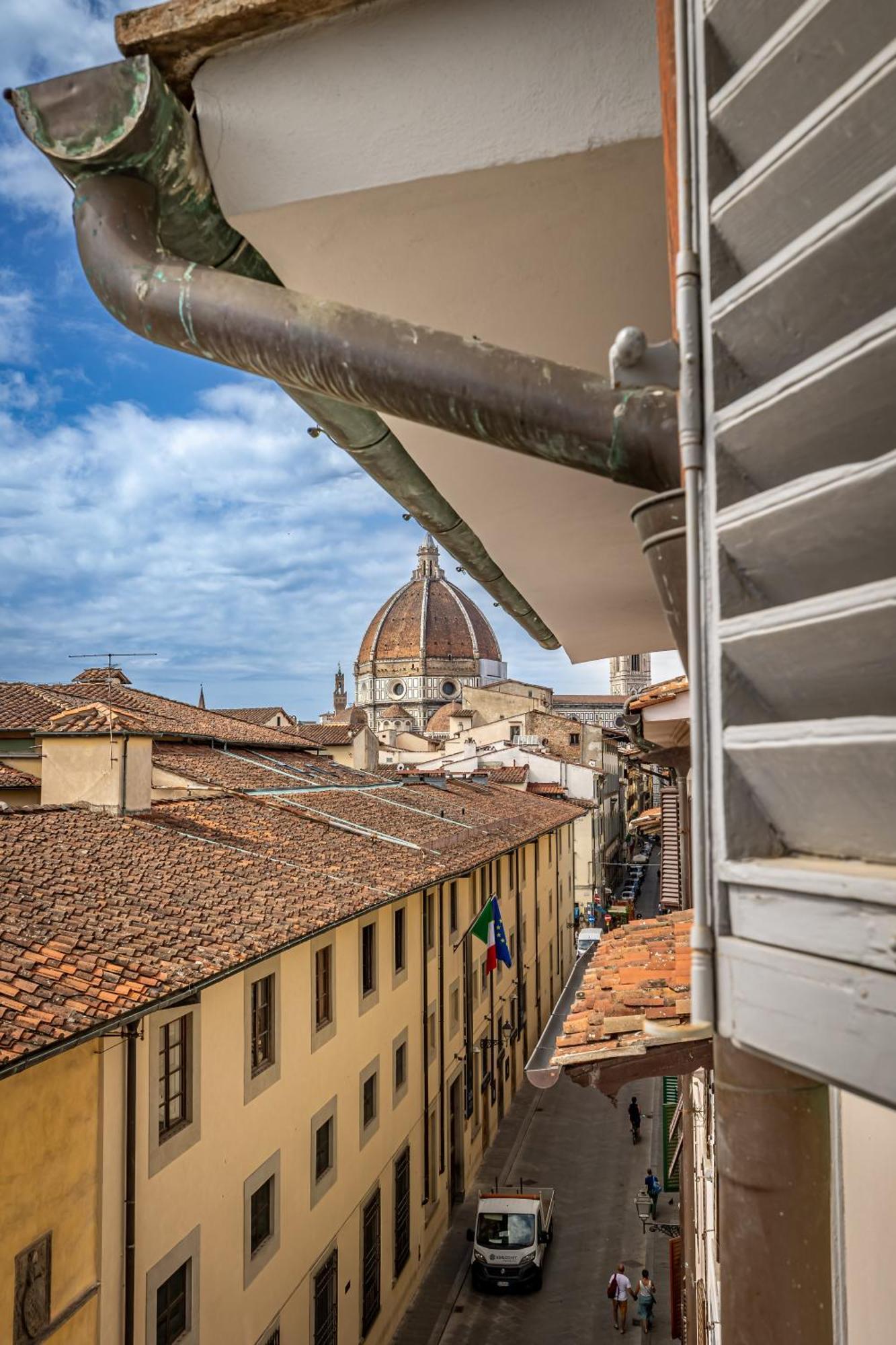 Yd Stunning Terrace On The Accademia Apartment Firenze Bagian luar foto